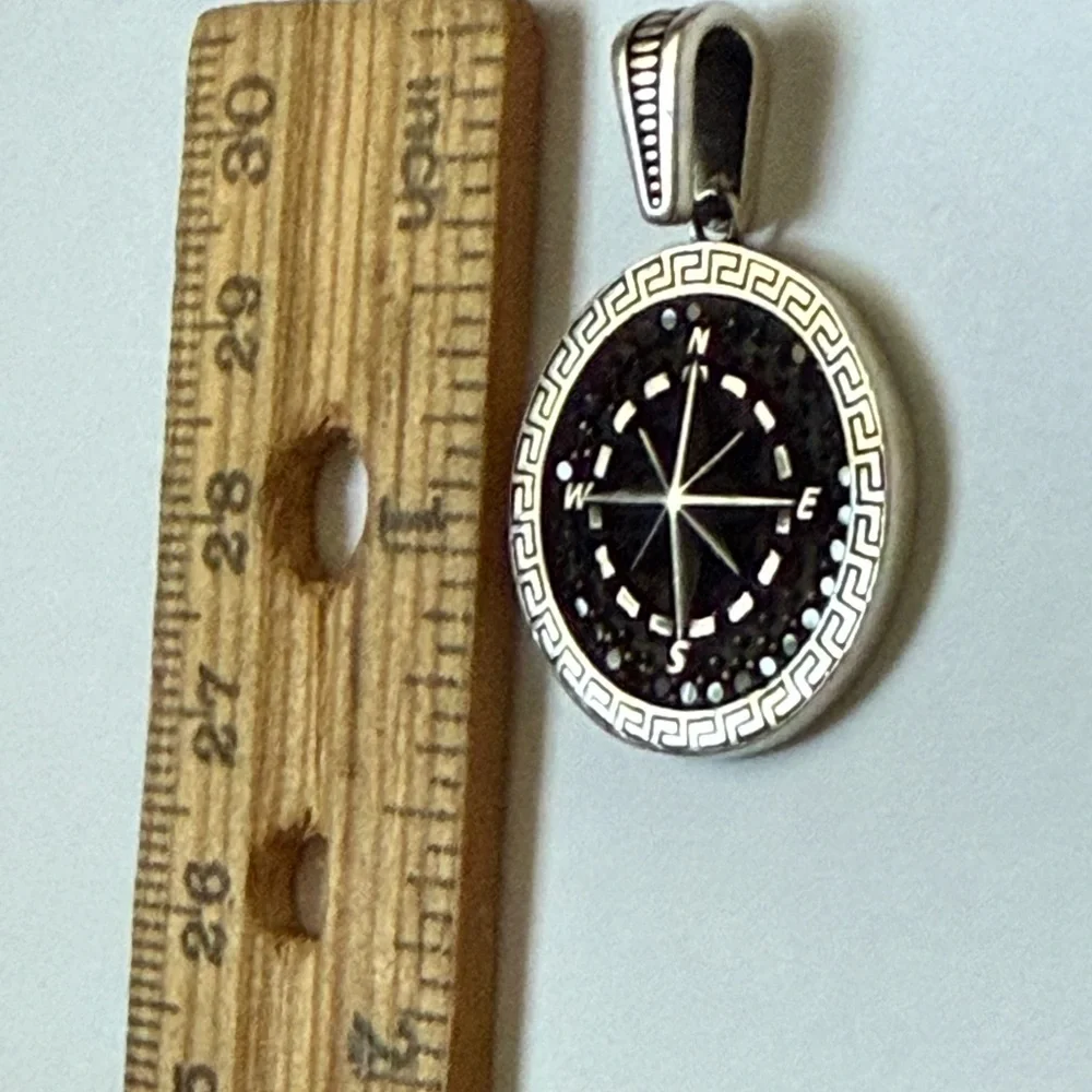 925 Sterling silver compass unisex pendant
